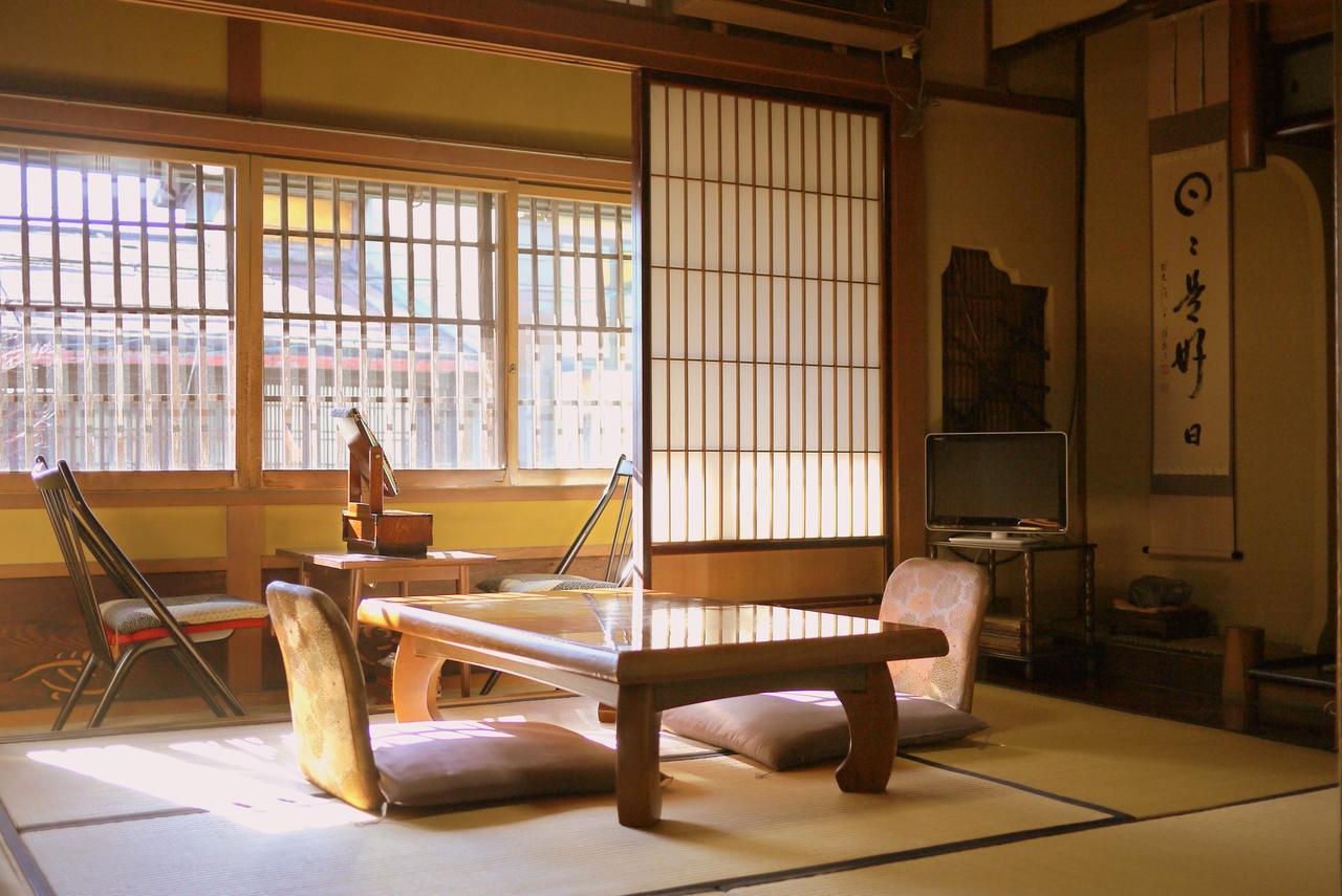 Ryokan Kaminaka Hotel Takayama  Exterior photo