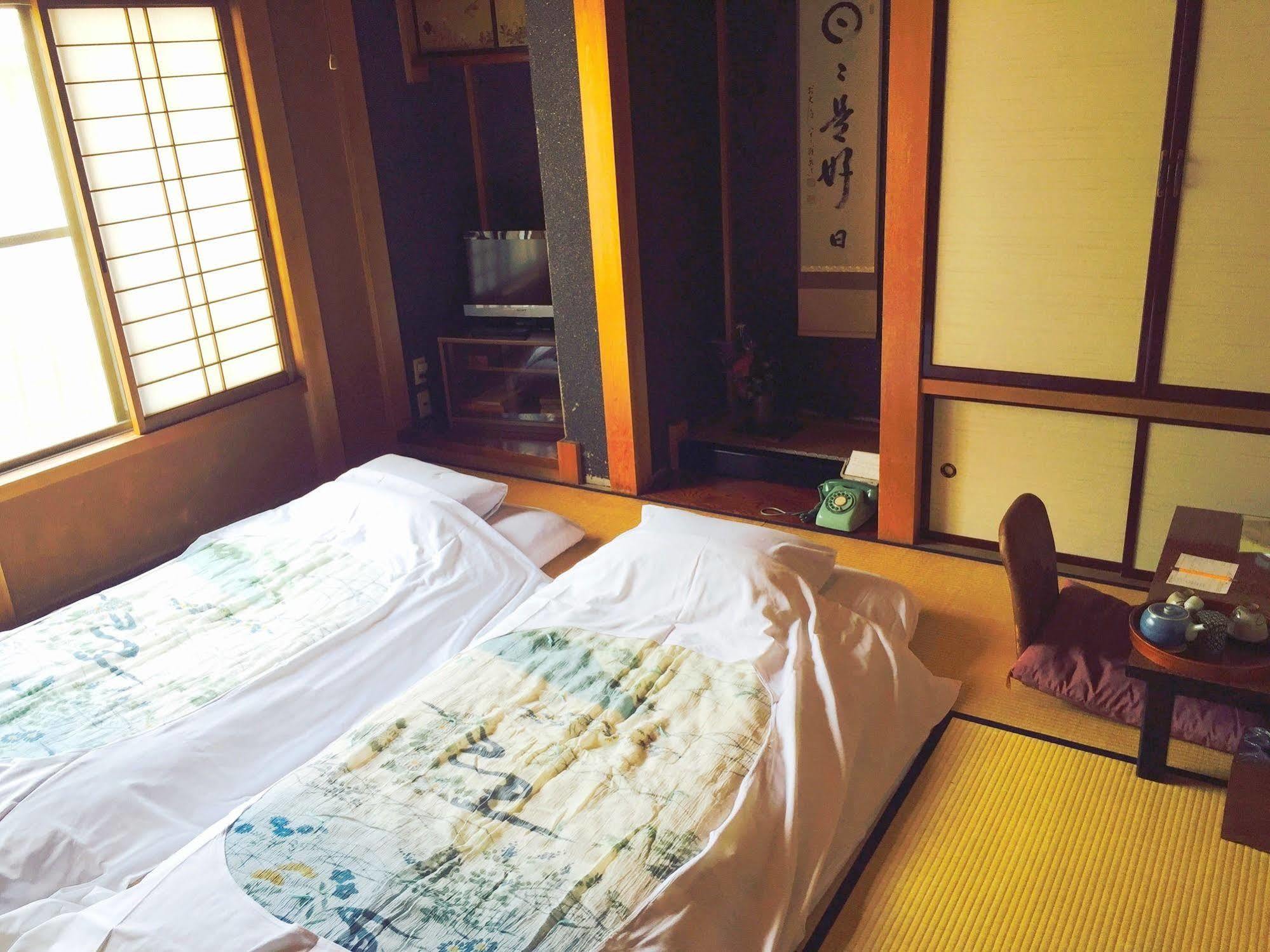 Ryokan Kaminaka Takayama  Exterior photo